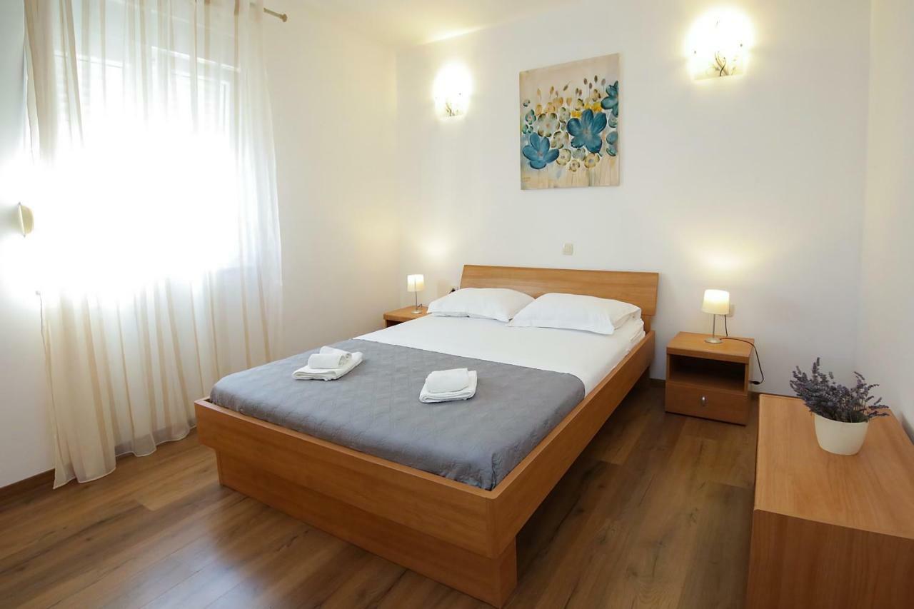 Villa Sena Ražanj Εξωτερικό φωτογραφία